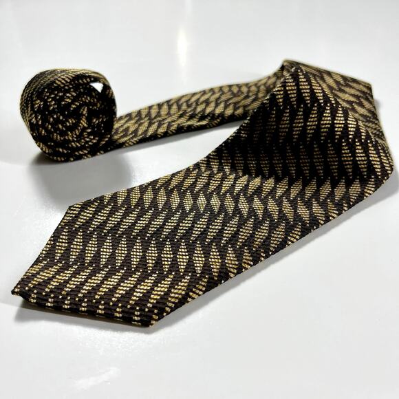 Coach Men's Neck Tie Black Gold Hand Made Italian Silk Geometric Woven Necktie - Picture 1 of 8